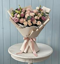 Букет цветов из:  Розы и Лизиантусы в Тропарево