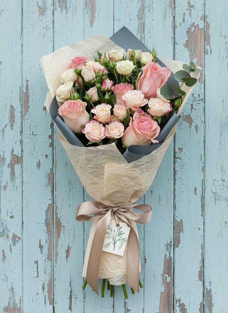 Букет цветов из: Розы в Тропарево