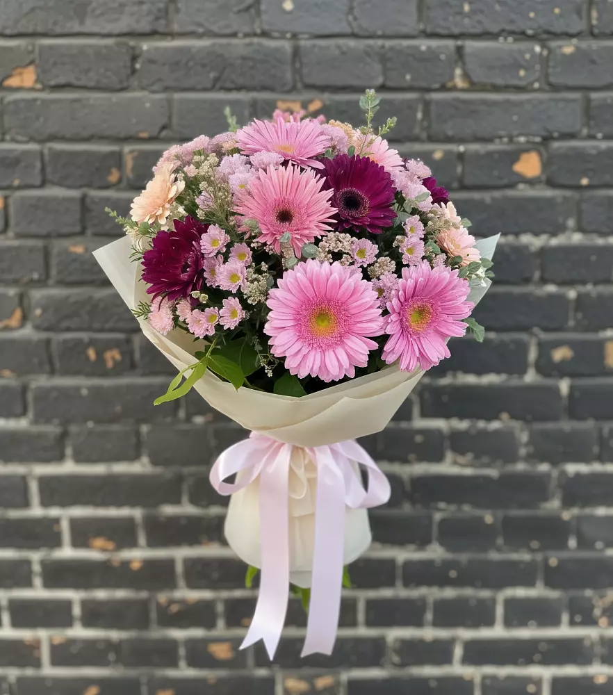 Букет цветов из: Герберы и Хризантемы в Тропарево