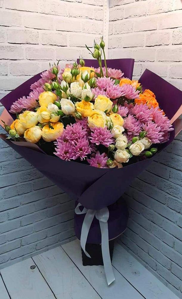 Букет цветов из: Хризантемы и Розы в Тропарево