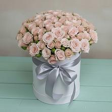 Цветочная композиция из Розы в шляпной коробке в Тропарево