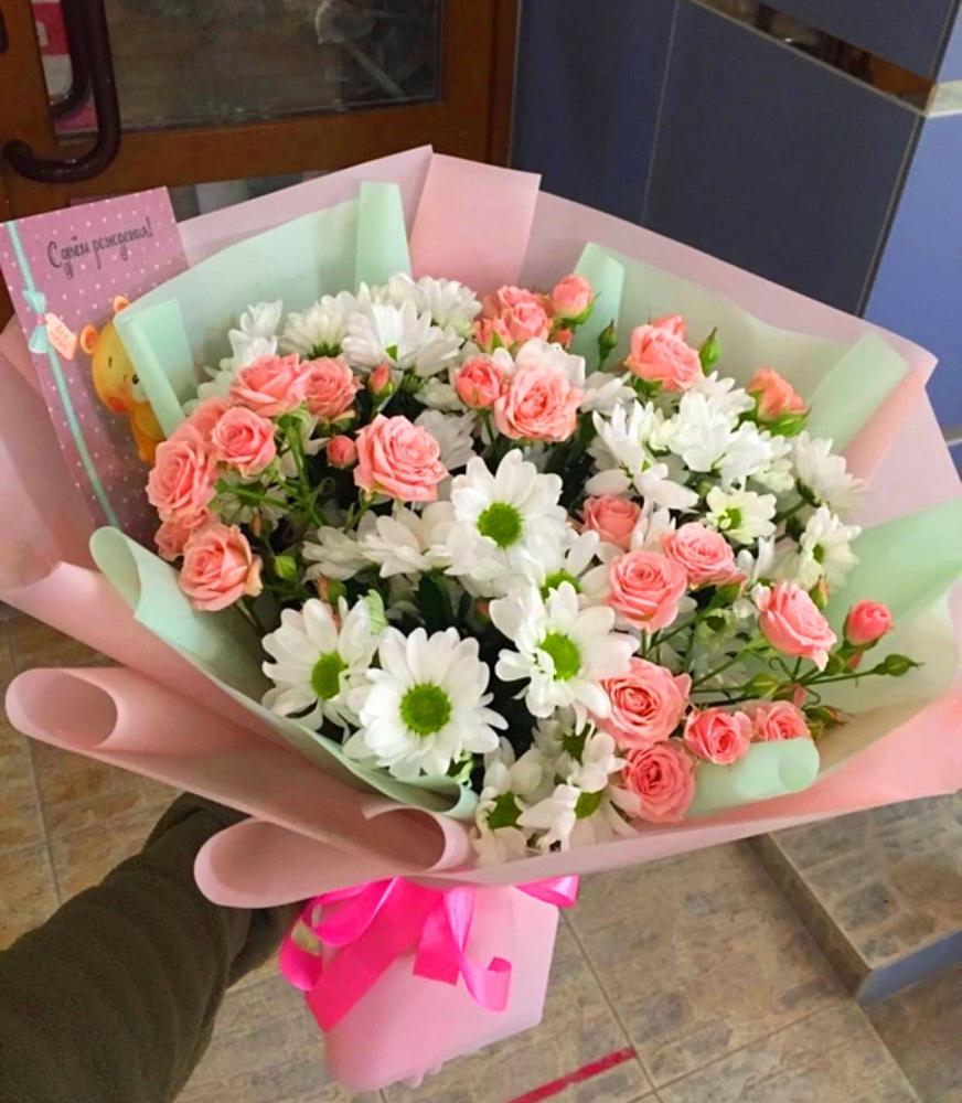 Букет цветов из: Розы и Хризантемы в Тропарево