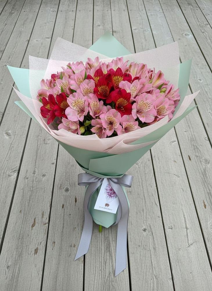 Букет цветов из: Альстромерии в Тропарево