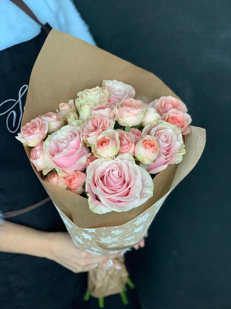 Букет цветов из: Хризантемы и Розы в Тропарево