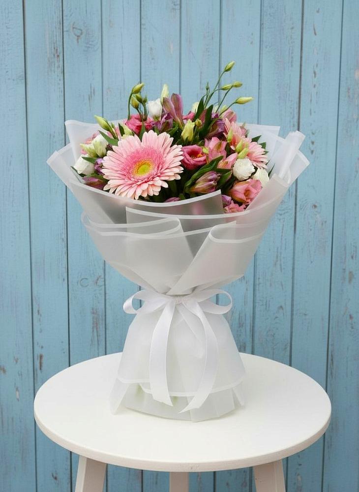 Букет цветов из: Герберы, Альстромерии и Лизиантусы в Тропарево