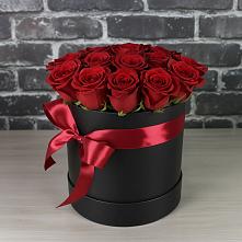 Цветочная композиция из Розы в шляпной коробке в Тропарево