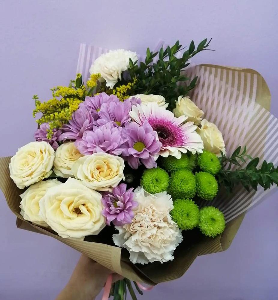 Букет цветов из: Хризантемы, Розы, Гвоздики и Герберы в Тропарево